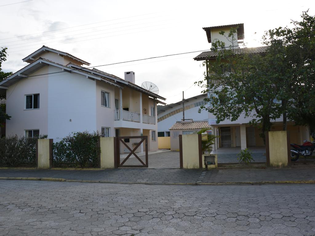 Fachada CANDEIAS CASA AMARELA Fachada CANDEIAS CASA AMARELA