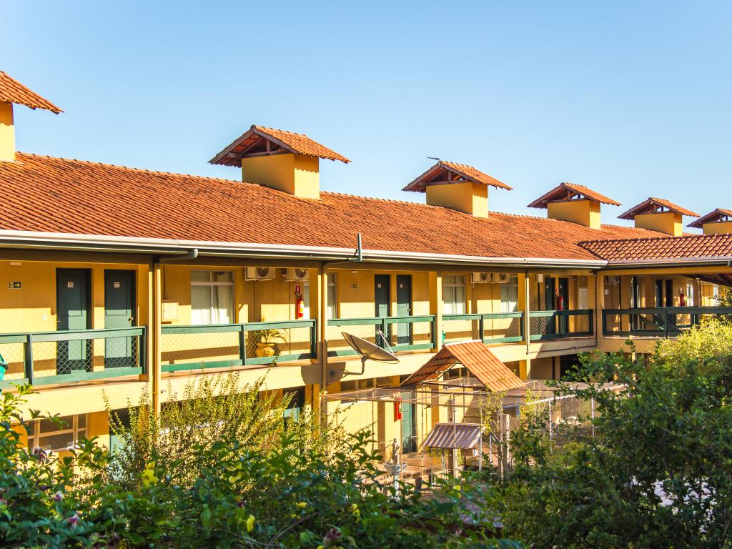 candeias hotel gold fish